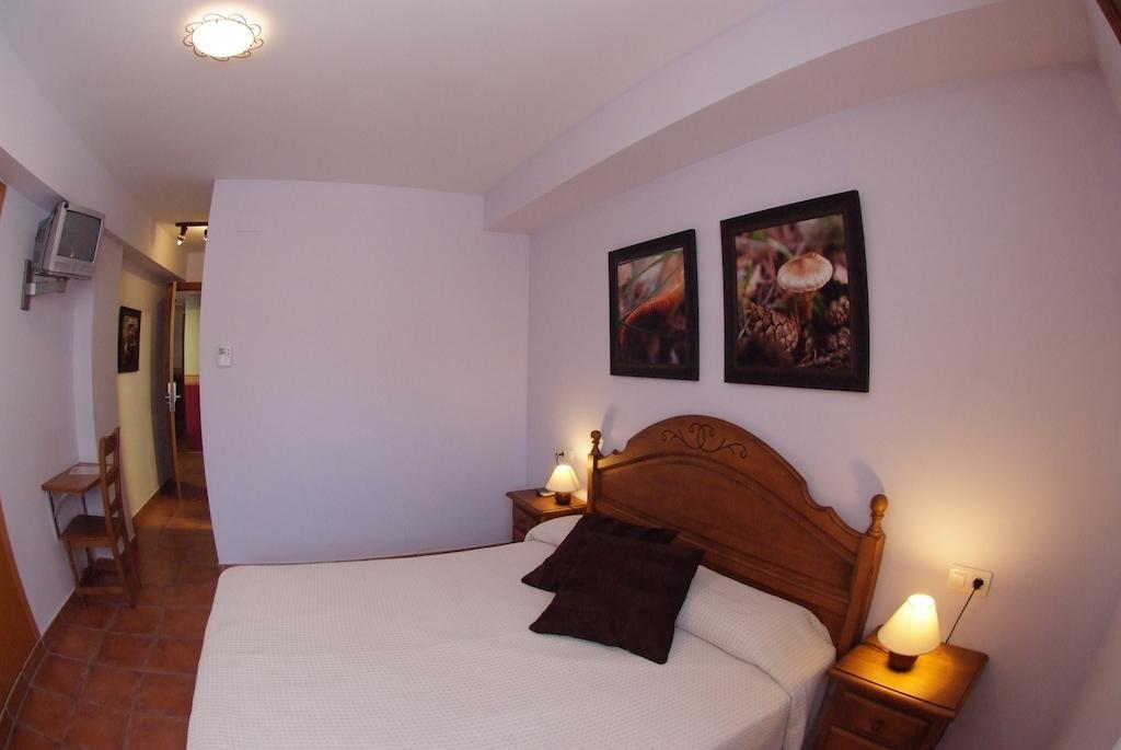 Hotel Casa Duaner Гвардиола-де-Берга Номер фото